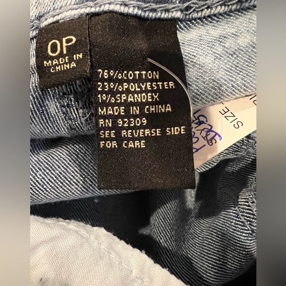 DG2 by Diane Gilman New Petite Classic Stretch Denim 3D Embellished Jeans - Picture 10 of 11